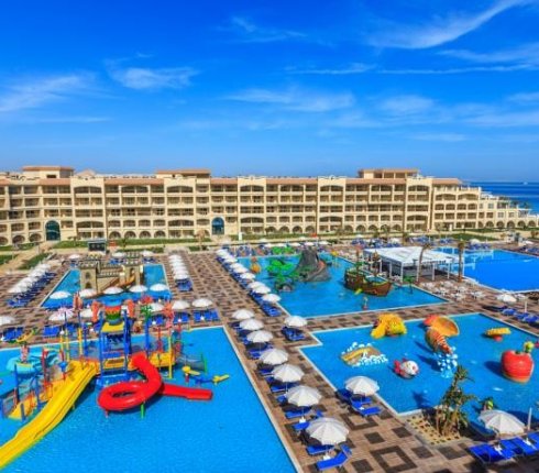 Albatros White Beach 5